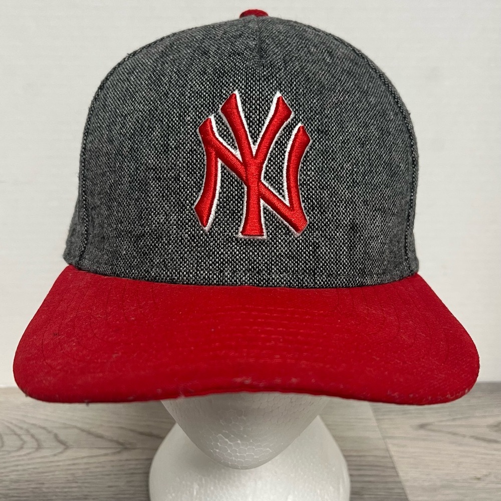 New York Yankees New Era 9 FIFTY Red and Gray Adjustable Cap MLB
